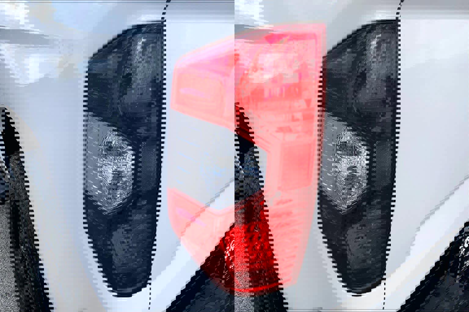 Used 2015 Toyota Tundra SR5 w/ SR5 Upgrade Package image 27