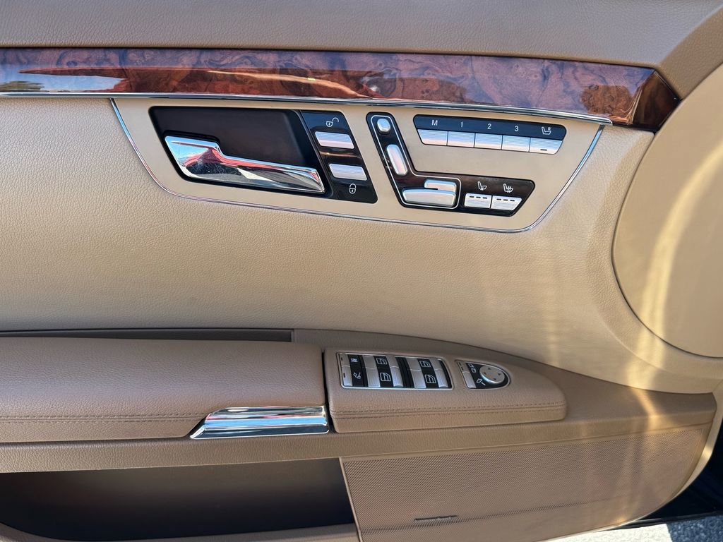 Used 2008 Mercedes-Benz S 550 image 11