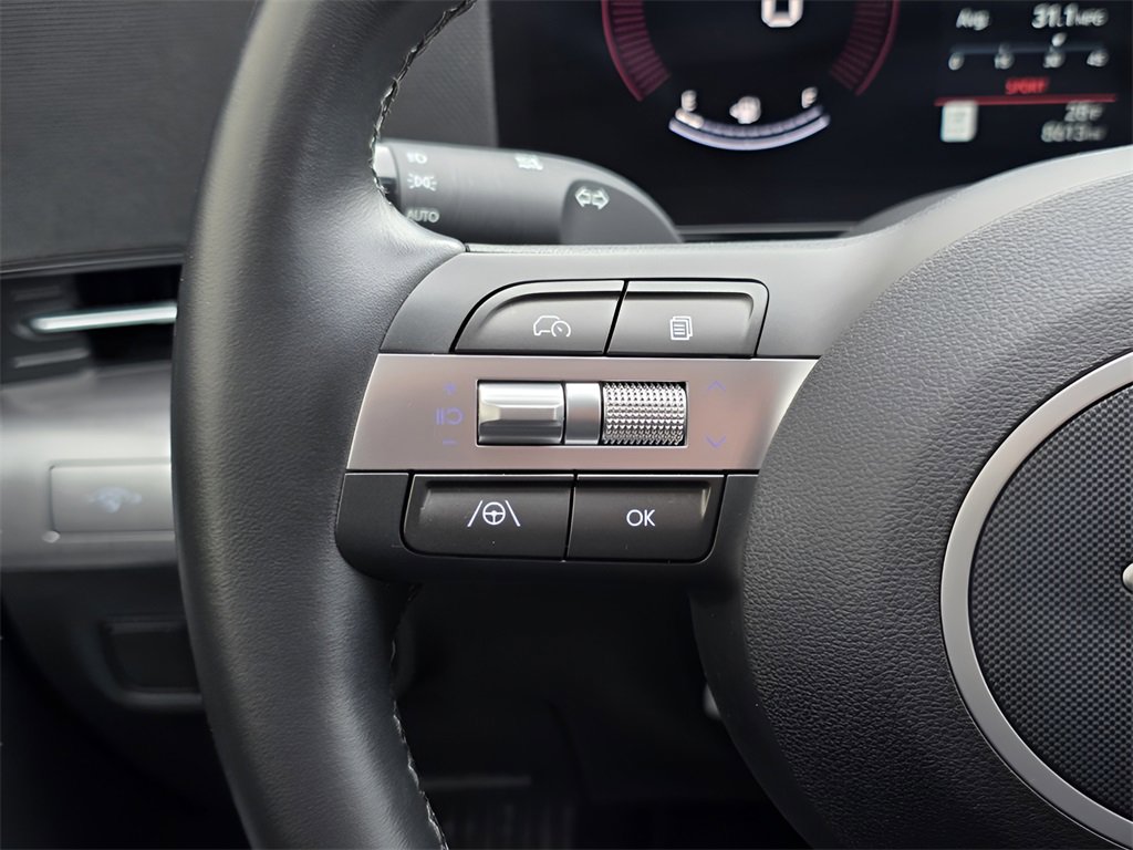 Certified 2025 Hyundai Kona SEL image 24