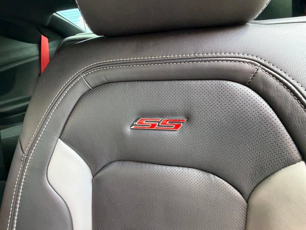 Used 2021 Chevrolet Camaro SS w/ Redline Edition RWD image 30