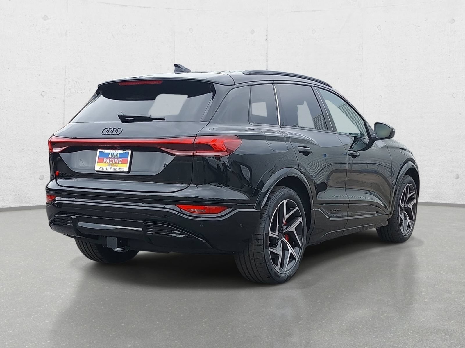 New 2027 Audi SQ6 e-tron Premium Plus AWD/4WD image 5