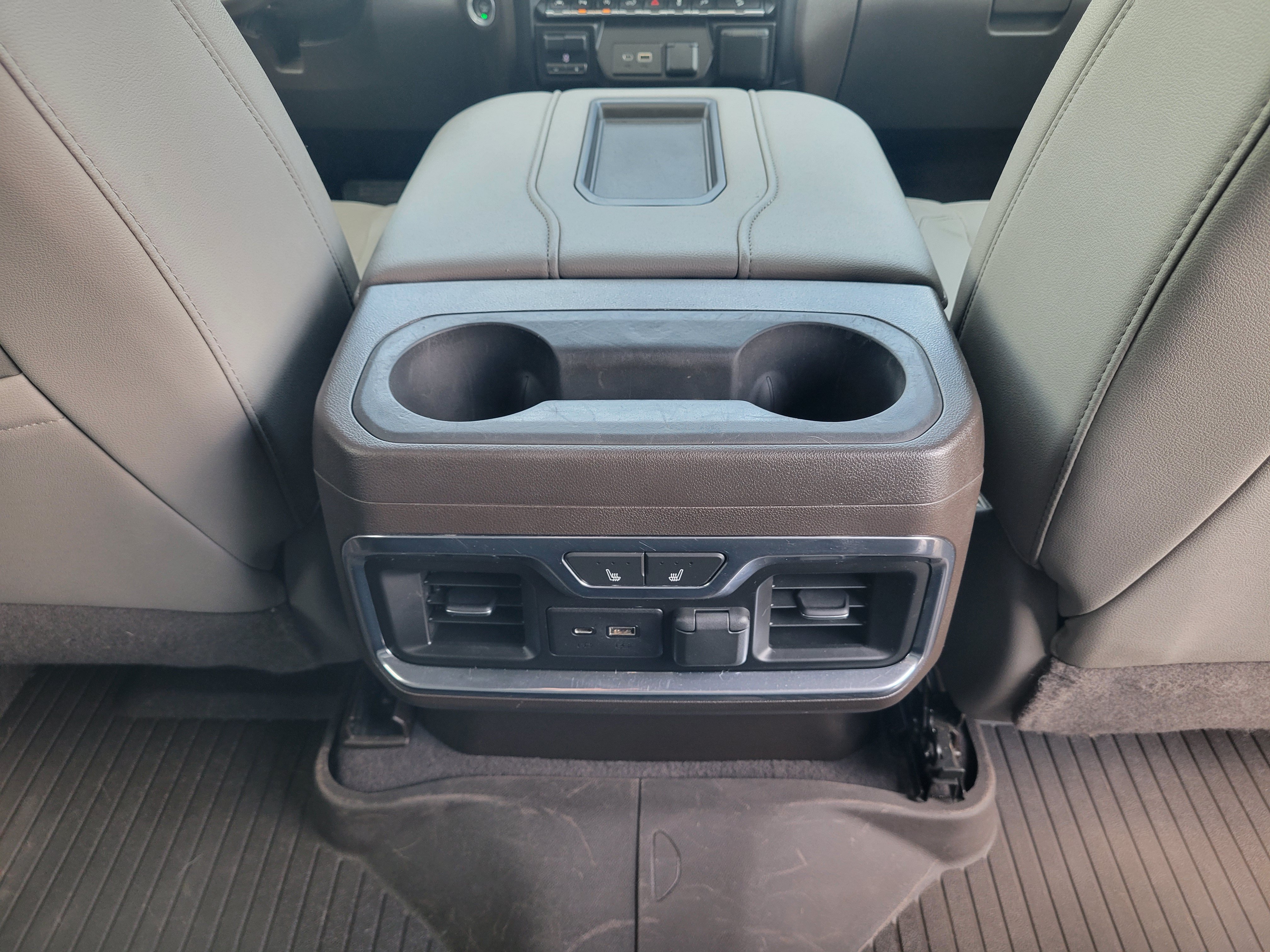 Used 2021 Chevrolet Silverado 1500 LTZ w/ LTZ Premium Package AWD/4WD image 18