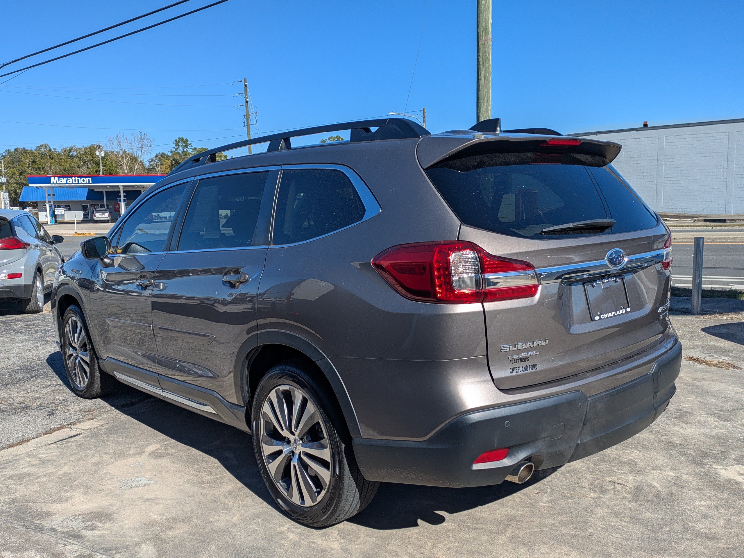 Used 2022 Subaru Ascent Limited AWD/4WD image 6