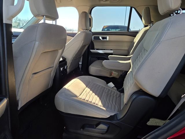 Used 2021 Ford Explorer XLT image 5