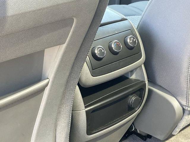 Used 2011 Chevrolet Traverse LT w/ Personal Connectivity Package FWD image 16