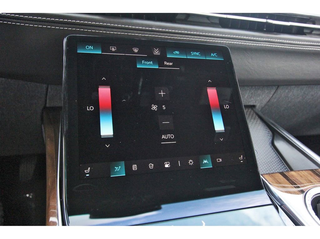 New 2026 Cadillac Escalade ESV Platinum Sport w/ LPO, ONYX Package image 20