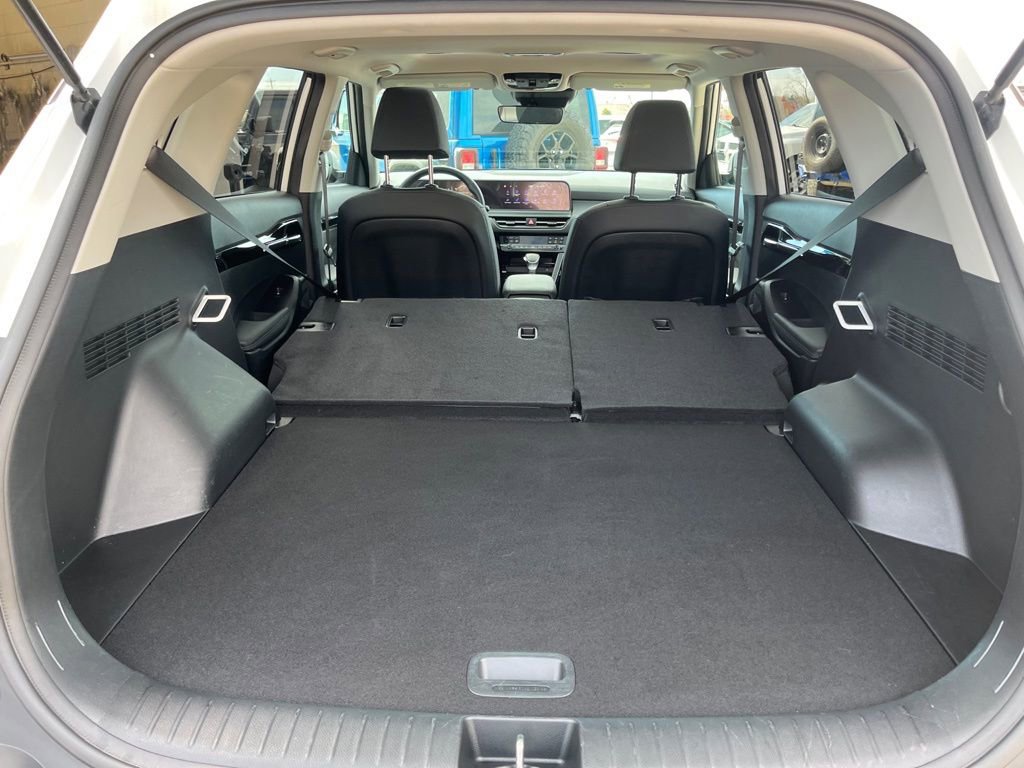 Used 2024 Kia Seltos EX image 32