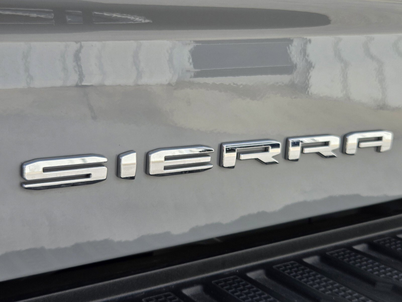 Used 2025 GMC Sierra 1500 Denali RWD image 15