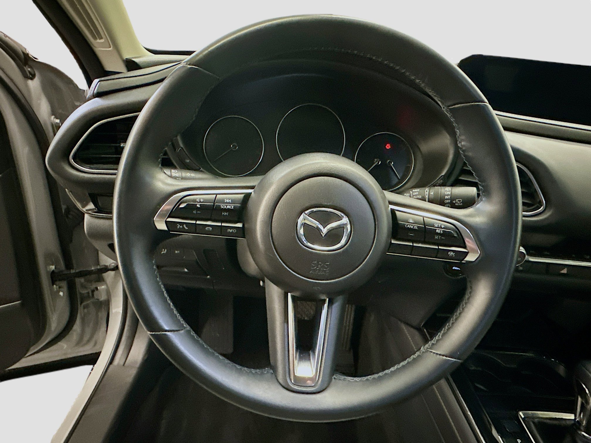 Used 2025 MAZDA CX-30 AWD 2.5 S w/ Preferred Package image 18