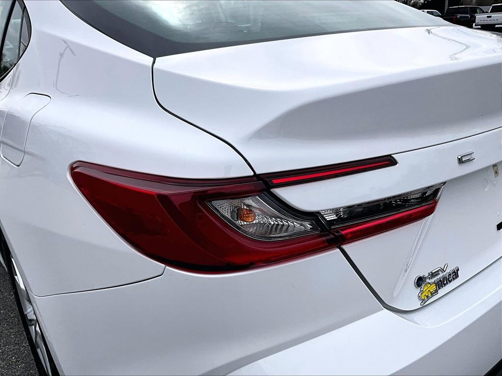 Used 2025 Toyota Camry LE FWD image 34