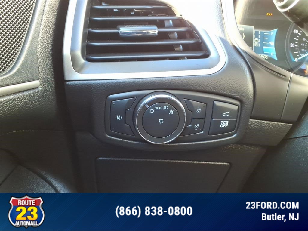 Used 2022 Ford Edge SEL w/ Convenience Package image 16