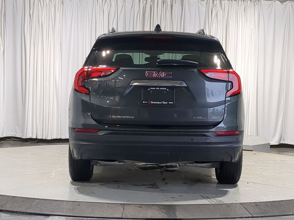 Used 2021 GMC Terrain SLE w/ Driver Convenience Package image 16