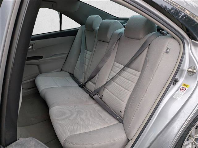 Used 2015 Toyota Camry LE image 16