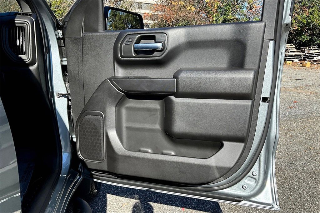 Certified 2025 Chevrolet Silverado 1500 Custom w/ Turbomax Blackout Package image 25