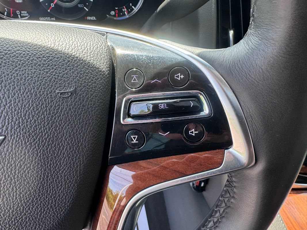 Used 2017 Cadillac Escalade ESV Luxury AWD/4WD image 20