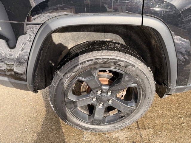 Used 2020 Jeep Grand Cherokee Laredo image 11