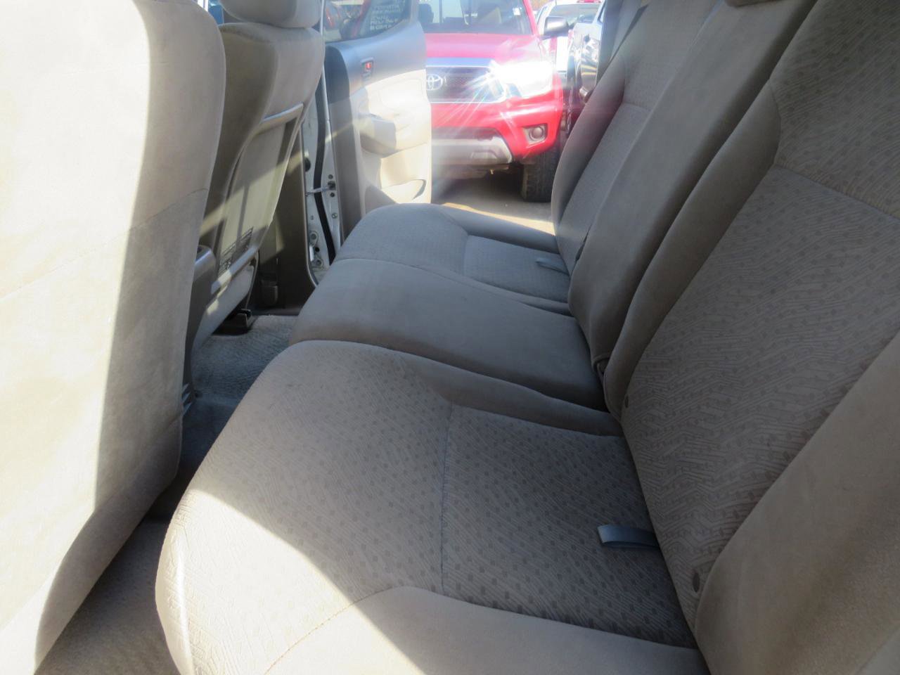 Used 2006 Toyota Tacoma PreRunner RWD image 21