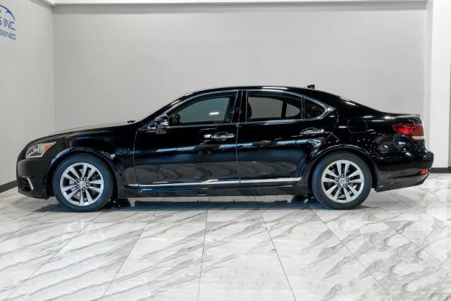 Used 2015 Lexus LS 460 w/ Comfort Package RWD image 17
