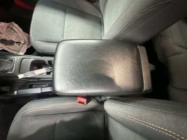 Used 2024 Jeep Wrangler Willys AWD/4WD image 22