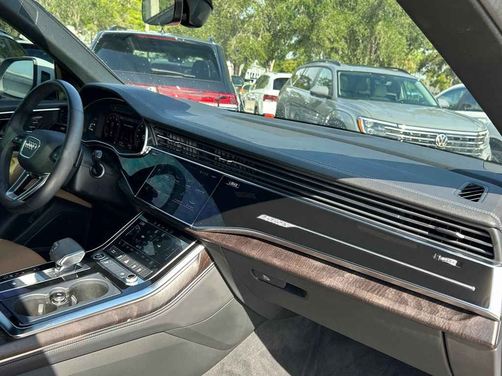 Used 2023 Audi Q8 Premium Plus w/ Premium Plus Package AWD/4WD image 38