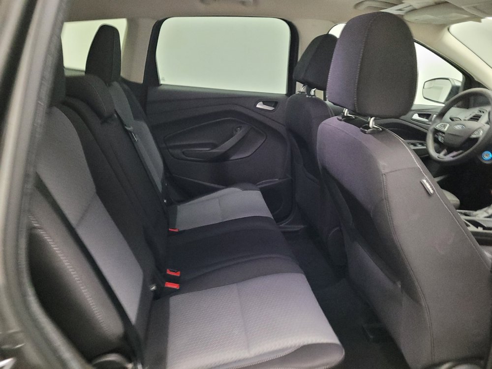 Used 2017 Ford Escape SE FWD image 19