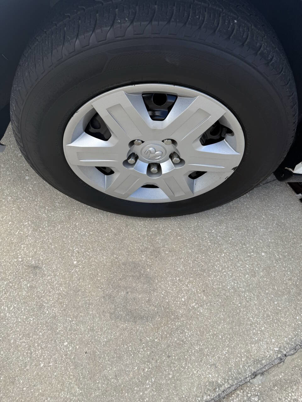 Used 2013 RAM C/V Tradesman image 38