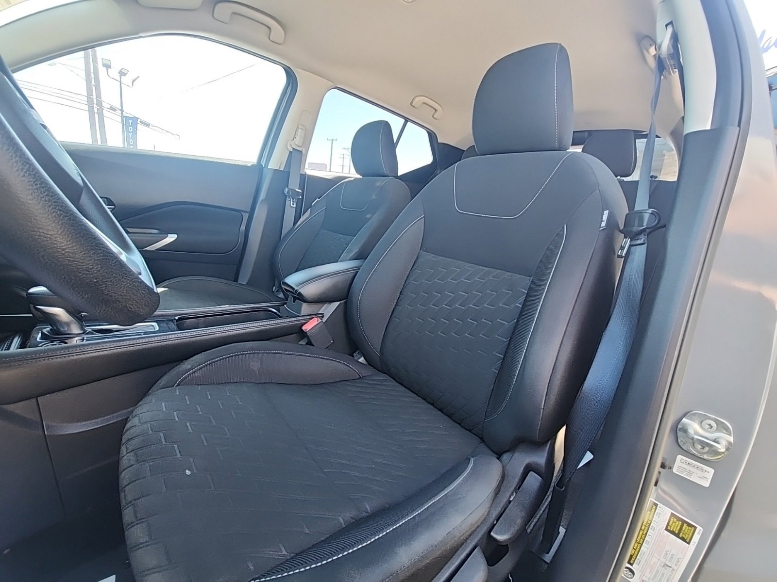 Used 2023 Nissan Kicks SV image 10