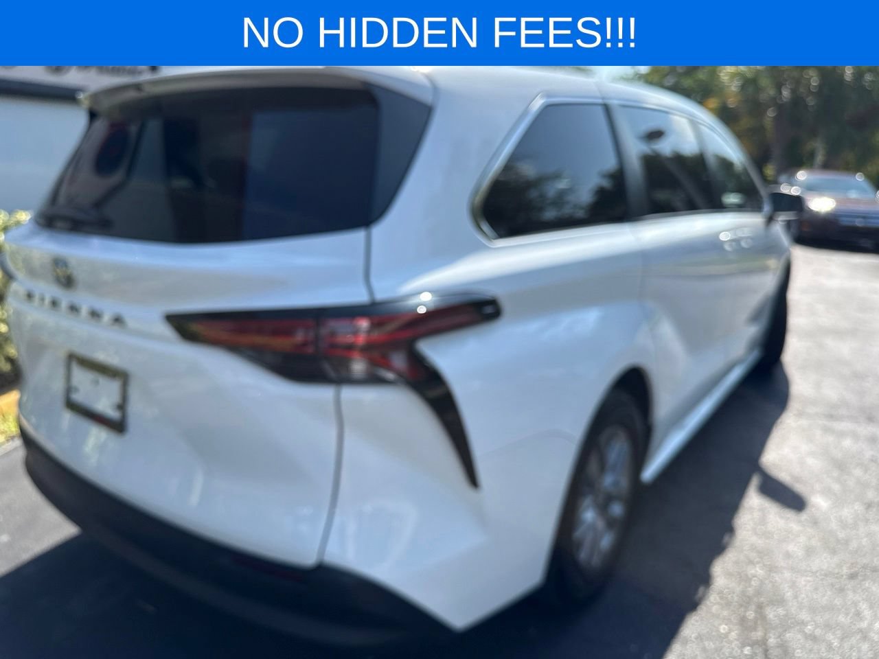 Used 2021 Toyota Sienna LE FWD image 7