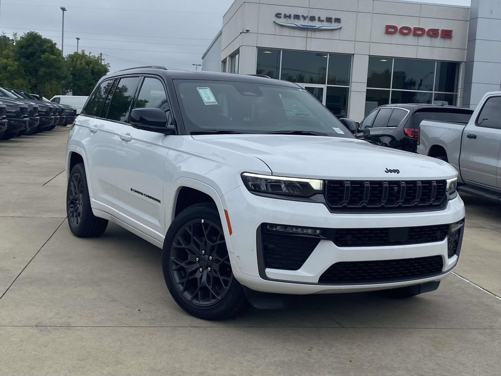 New 2026 Jeep Grand Cherokee Summit w/ Obsidian Package AWD/4WD image 32