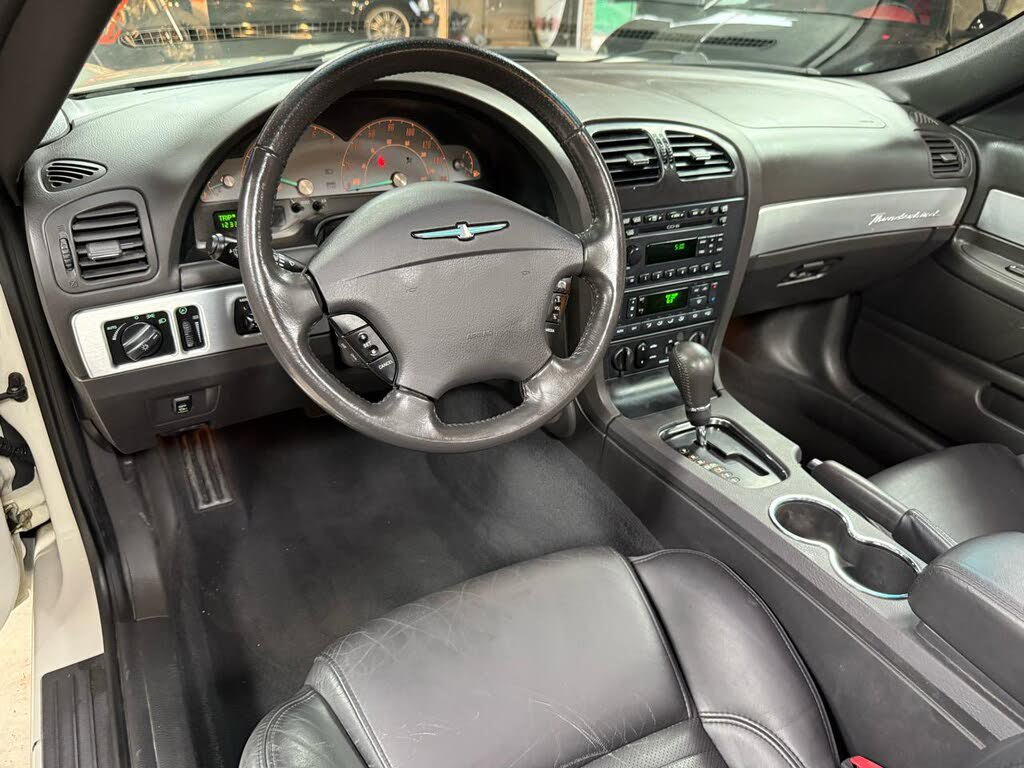 Used 2002 Ford Thunderbird RWD image 14