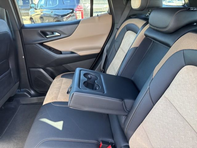 Used 2025 Chevrolet Equinox ACTIV w/ Safety and Technology Package image 15