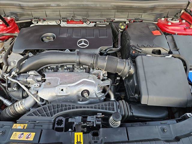 Used 2022 Mercedes-Benz GLB 250 4MATIC image 24