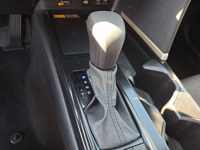 Used 2025 Toyota Camry LE FWD image 14