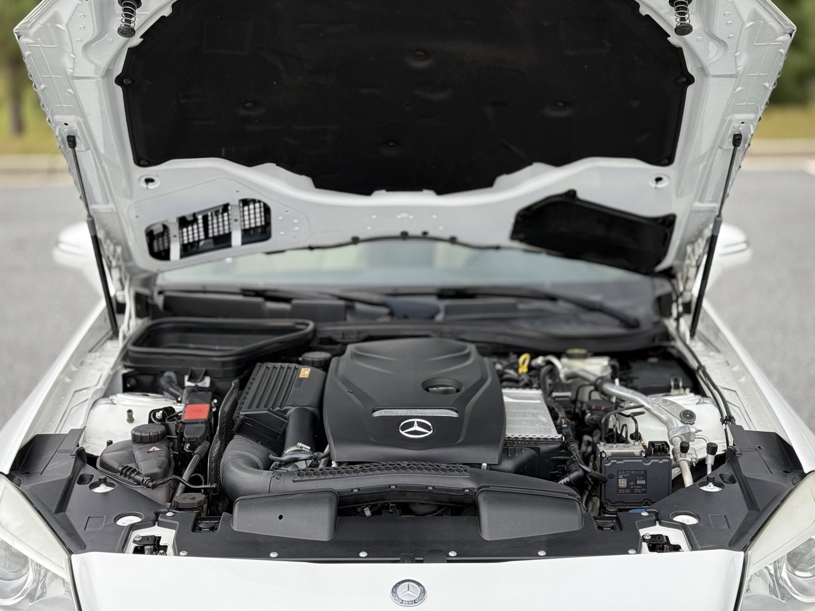 Used 2016 Mercedes-Benz SLK 300 image 39