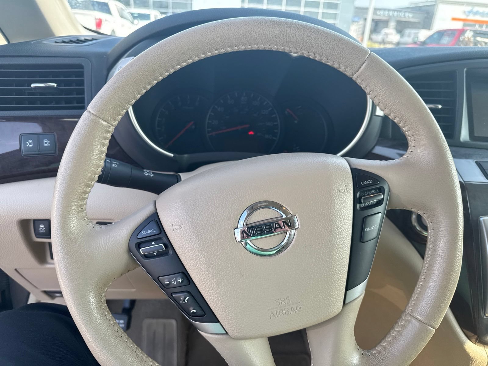 Used 2016 Nissan Quest SL FWD image 12