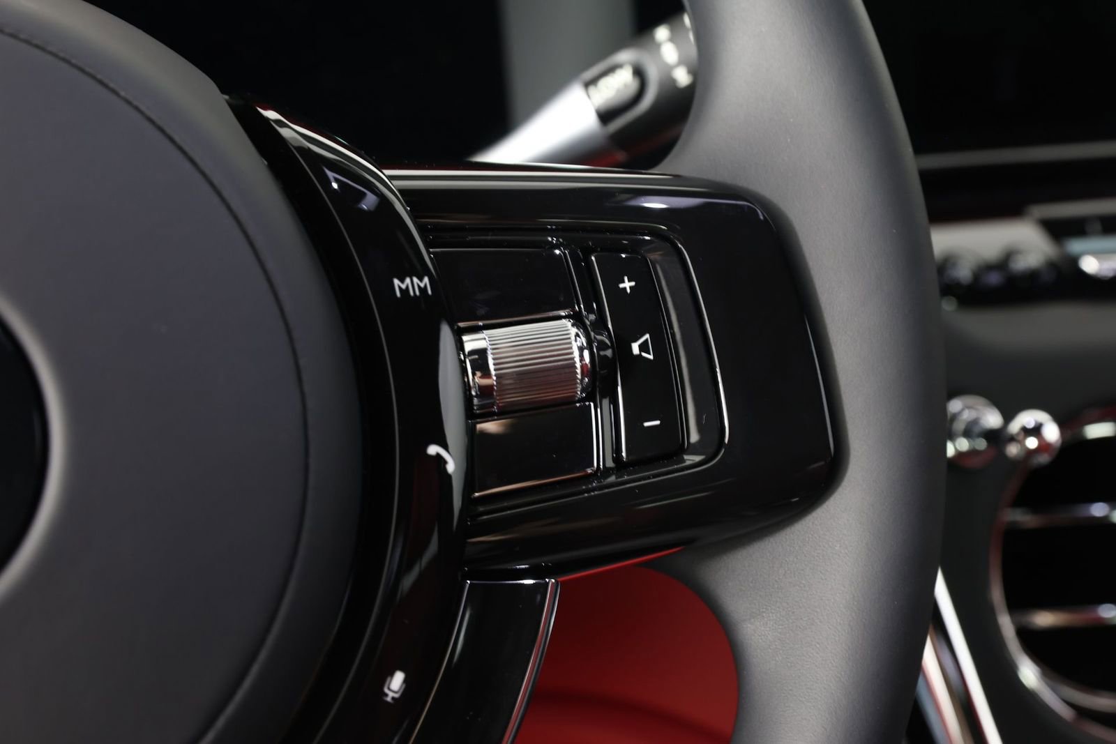 New 2026 Rolls-Royce Cullinan AWD/4WD image 15