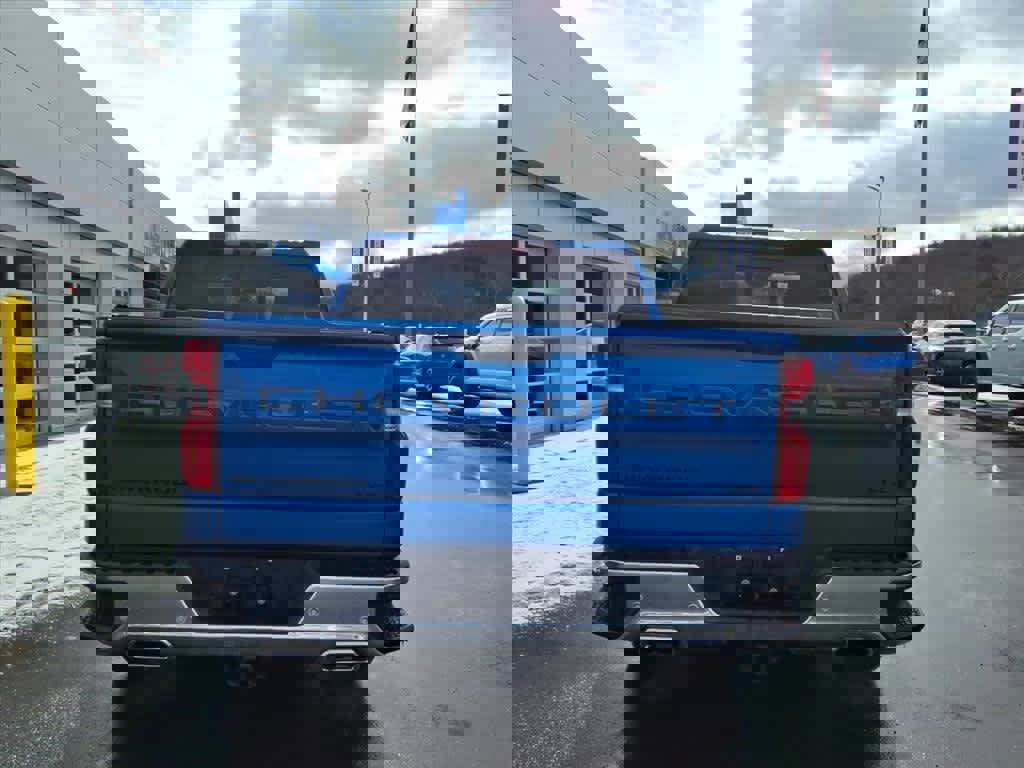 Used 2023 Chevrolet Silverado 1500 LTZ w/ LTZ Premium Package image 6