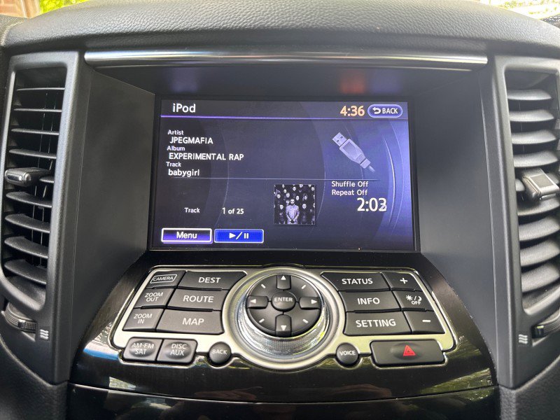 Used 2016 INFINITI QX70 AWD w/ Premium Package image 23