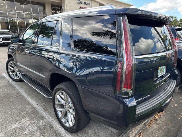 Used 2019 Cadillac Escalade Luxury image 5