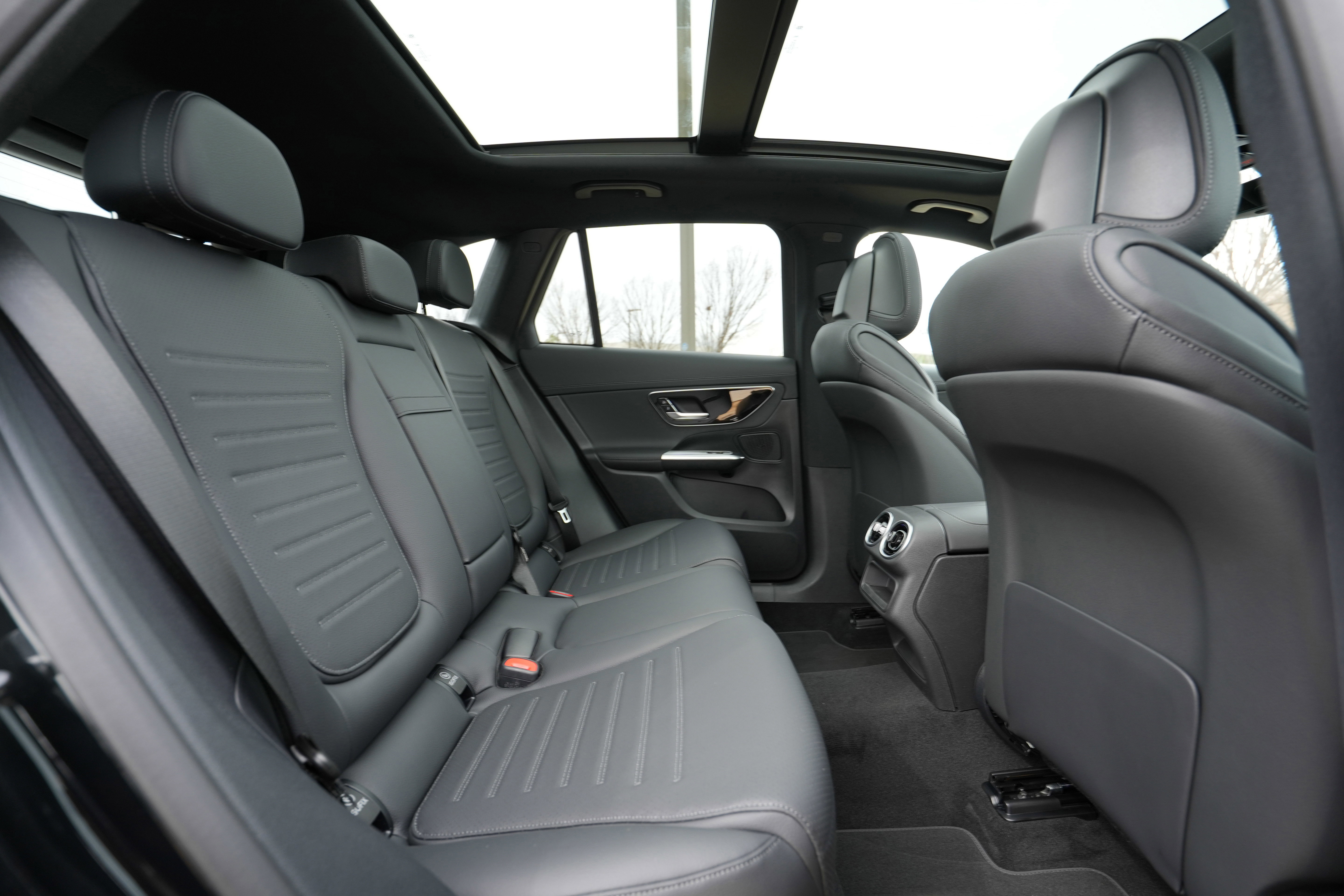 New 2026 Mercedes-Benz GLC 300 4MATIC image 39