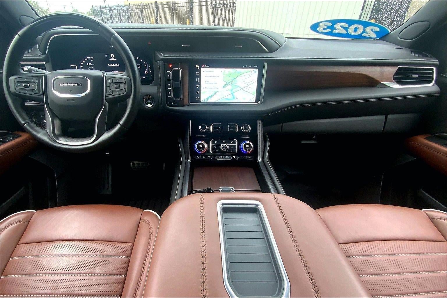 Used 2023 GMC Yukon XL Denali Ultimate AWD/4WD image 16