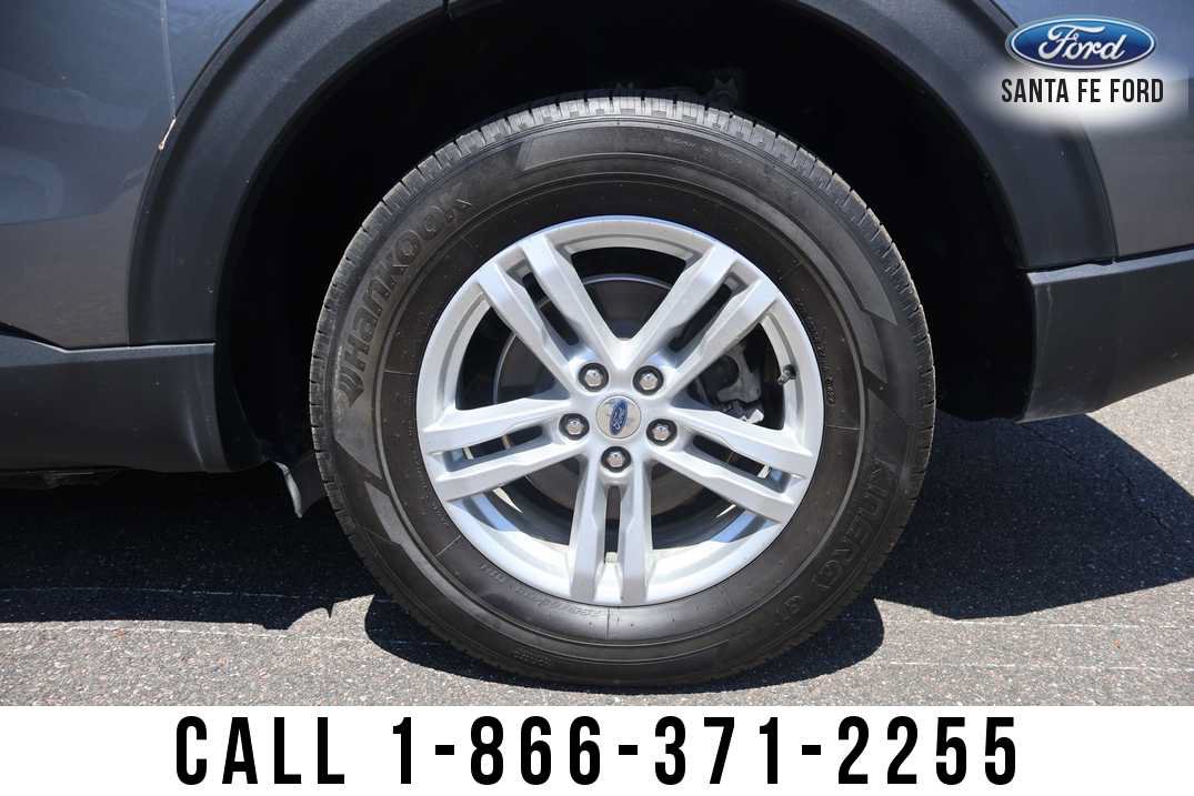 New 2024 Ford Explorer XLT w/ Equipment Group 202A AWD/4WD image 9