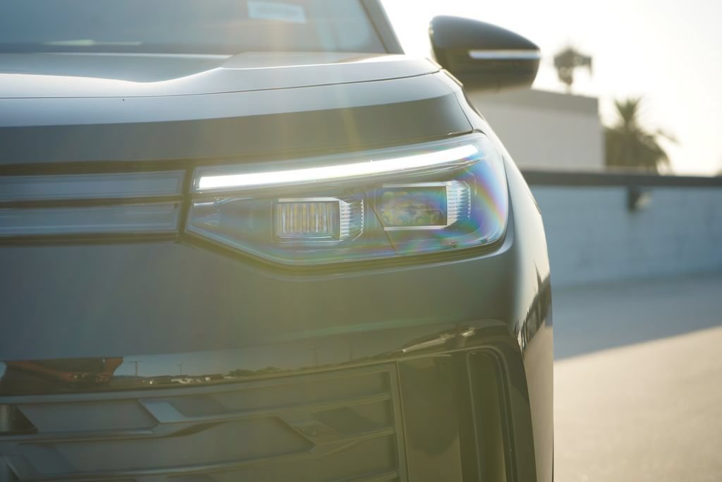 New 2026 Volkswagen Tiguan S FWD image 9
