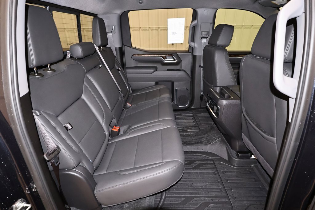 Used 2025 GMC Sierra 1500 Elevation w/ Elevation Premium Package image 17