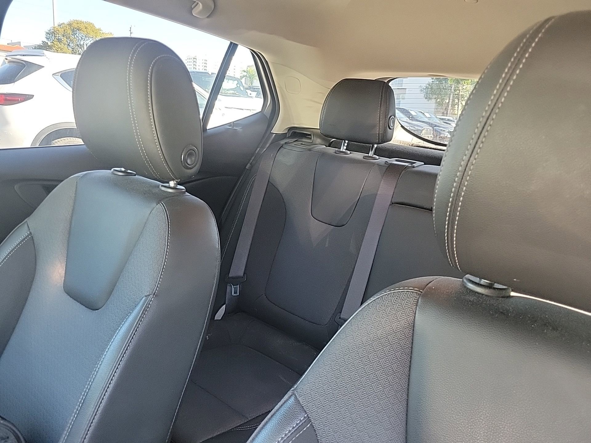 Used 2022 Buick Encore GX Select image 24