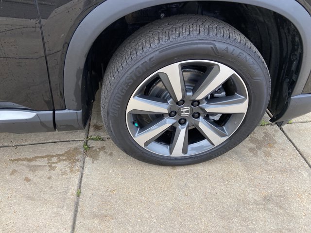 Used 2025 Honda Pilot Elite image 31