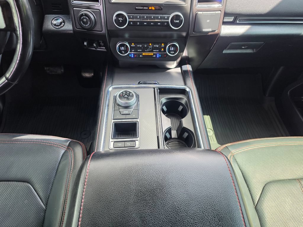 Used 2020 Ford Expedition Max Limited w/ Equipment Group 303A RWD image 29