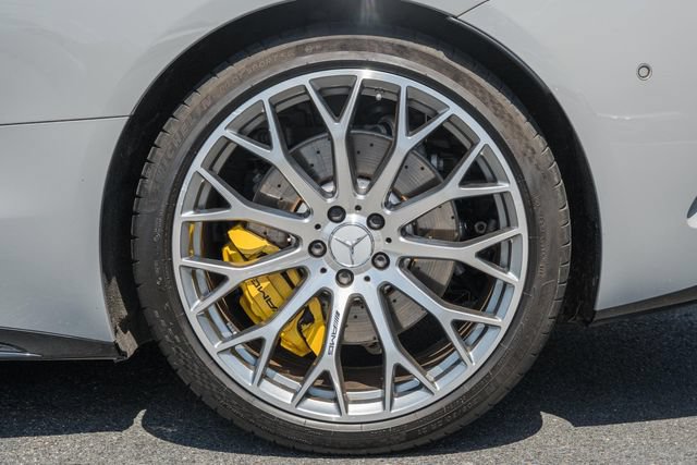 Used 2022 Mercedes-Benz SL 55 AMG 4MATIC w/ Driver Assistance Package image 21