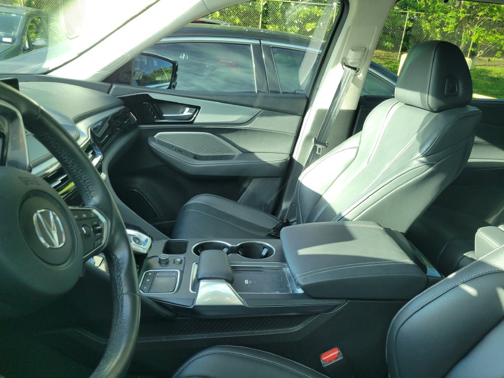 Used 2024 Acura MDX w/ Technology Package FWD image 6
