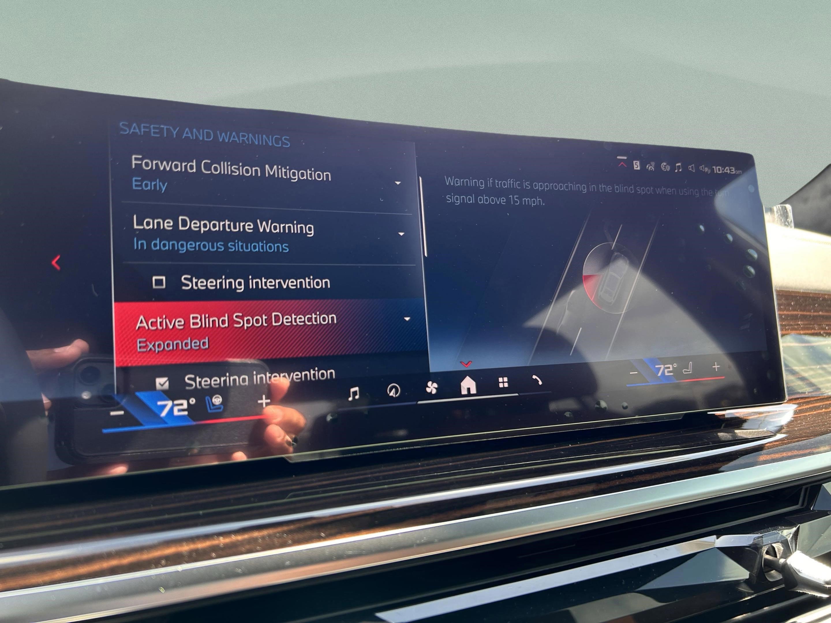 Used 2026 BMW X7 M60i image 16